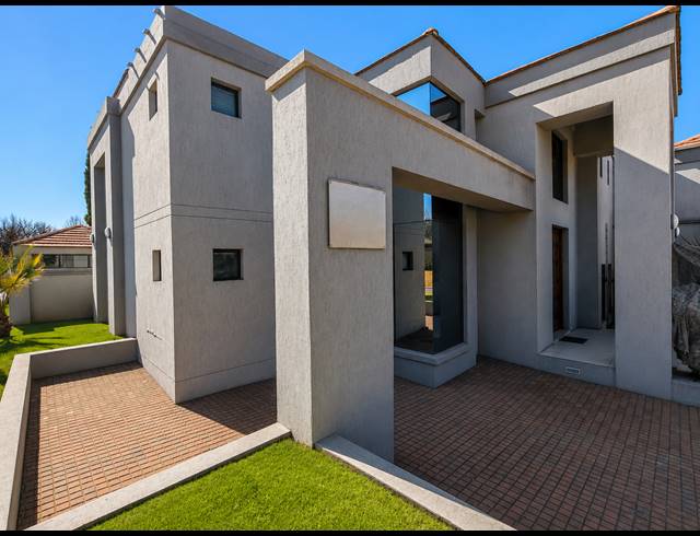 5 BEDROOM HOUSE FOR SALE IN THREE RIVERS EAST